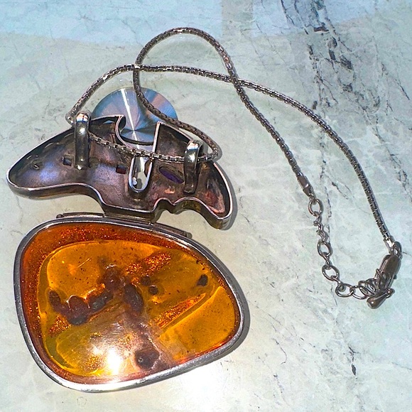 Amber and Silver Pendant Necklace - Picture 6 of 9